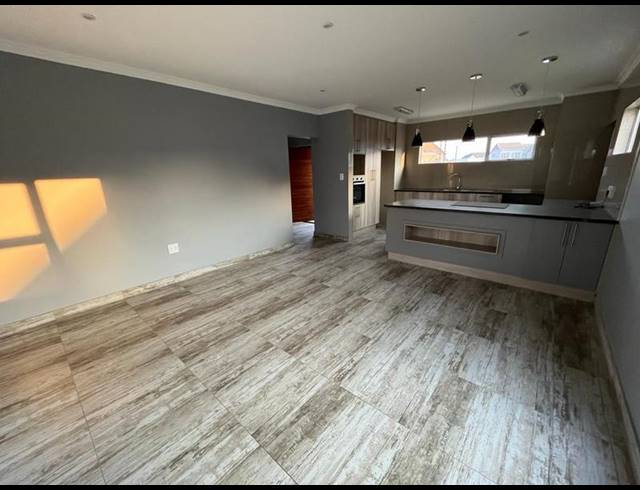 3 BEDROOM TOWNHOUSE FOR SALE IN RIVERSPRAY LIFESTYLE ESTATE